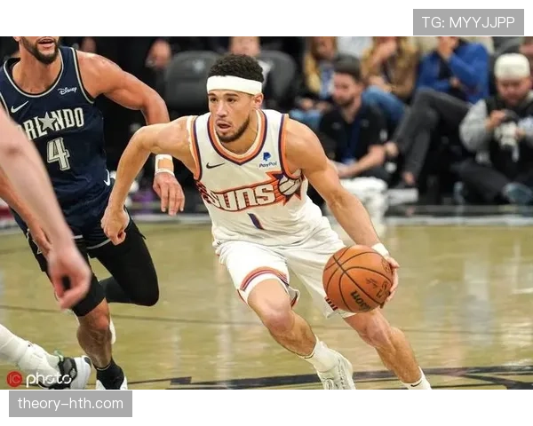 布克单打得分爆发拉开与其他得分手效率差距